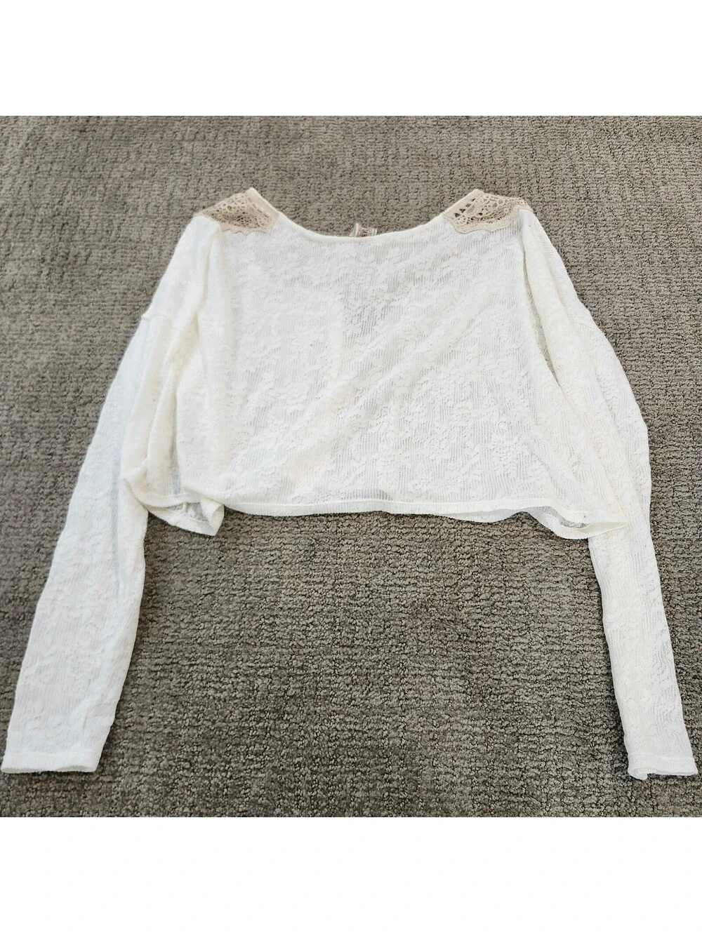 Free People Cream Lace Long Sleeve Crop Top with Beige Lace Detail Size M/L